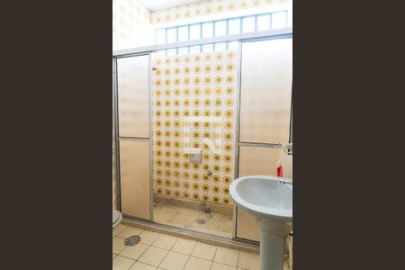 Casa à venda com 250m², 4 quartos e 3 vagasBanheiro 1 Detalhe