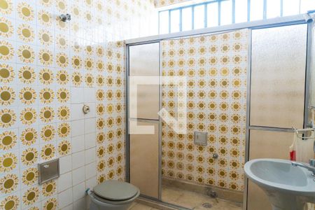 Casa à venda com 250m², 4 quartos e 3 vagasBanheiro 1