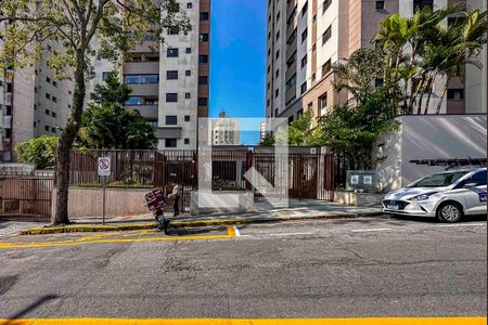 Apartamento à venda com 58m², 2 quartos e 1 vagaFachada e portaria