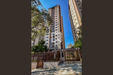 Apartamento à venda com 58m², 2 quartos e 1 vagaFachada e portaria