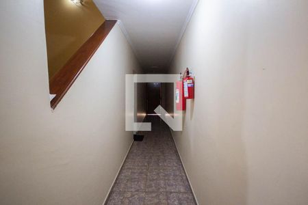 Apartamento para alugar com 80m², 2 quartos e 2 vagas Apartamento para alugar com 80m², 2 quartos e 2 vagasÁrea comum - Corredor de acesso