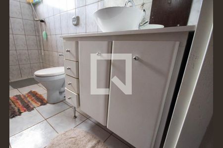 Apartamento para alugar com 80m², 2 quartos e 2 vagas Apartamento para alugar com 80m², 2 quartos e 2 vagasBanheiro