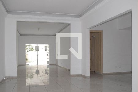 Casa para alugar com 5 quartos, 398m² em Jardim da Gloria, São Paulo
