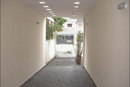 Garagem de casa para alugar com 5 quartos, 398m² em Jardim da Gloria, São Paulo