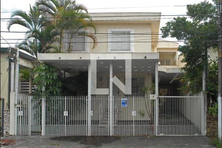 Fachada de casa para alugar com 5 quartos, 398m² em Jardim da Gloria, São Paulo