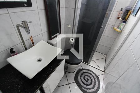 Banheiro de apartamento à venda com 2 quartos, 50m² em Conjunto Residencial Sitio Oratório, São Paulo