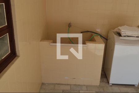 Casa à venda com 390m², 3 quartos e 4 vagasÁrea de Serviço