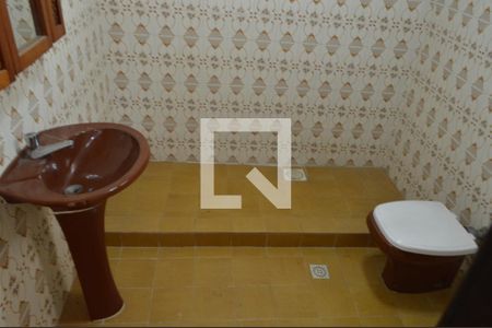 Casa à venda com 390m², 3 quartos e 4 vagasBanheiro da Edicula