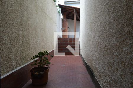 Casa à venda com 390m², 3 quartos e 4 vagasCorredor