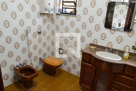 Casa à venda com 390m², 3 quartos e 4 vagas Casa à venda com 390m², 3 quartos e 4 vagasBanheiro