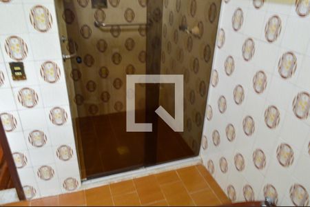 Casa à venda com 390m², 3 quartos e 4 vagas Casa à venda com 390m², 3 quartos e 4 vagasBanheiro