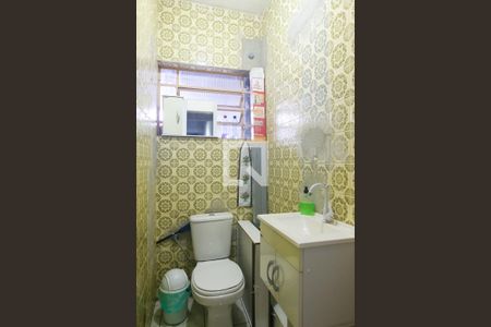 Casa à venda com 213m², 3 quartos e 2 vagasBanheiro 2