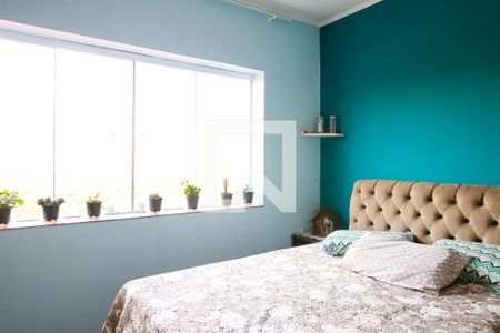 Casa à venda com 213m², 3 quartos e 2 vagasQuarto 2