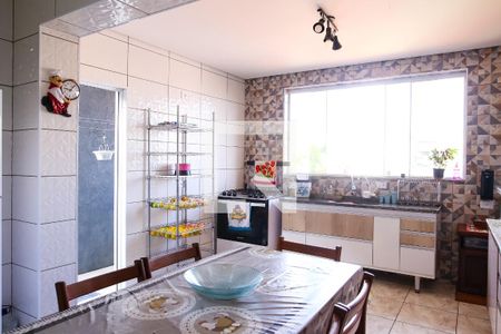 Casa à venda com 213m², 3 quartos e 2 vagasCozinha