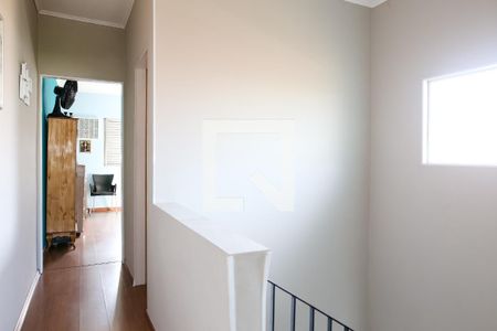 Casa à venda com 213m², 3 quartos e 2 vagasCorredor