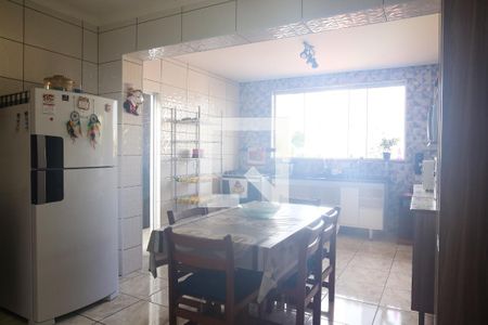 Casa à venda com 213m², 3 quartos e 2 vagasCozinha