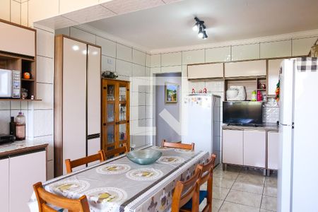 Casa à venda com 213m², 3 quartos e 2 vagasCozinha