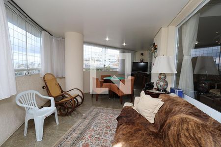 Apartamento para alugar com 374m², 4 quartos e 4 vagas Apartamento para alugar com 374m², 4 quartos e 4 vagasVaranda da Sala
