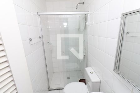 Apartamento para alugar com 374m², 4 quartos e 4 vagas Apartamento para alugar com 374m², 4 quartos e 4 vagasBanheiro de Serviço
