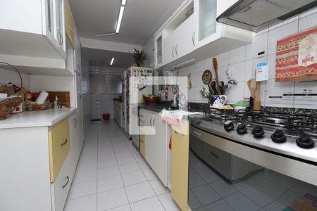 Apartamento para alugar com 374m², 4 quartos e 4 vagas Apartamento para alugar com 374m², 4 quartos e 4 vagasCozinha