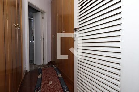 Apartamento para alugar com 374m², 4 quartos e 4 vagas Apartamento para alugar com 374m², 4 quartos e 4 vagasCloset da Suíte 1