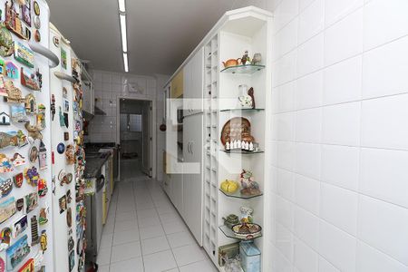 Apartamento para alugar com 374m², 4 quartos e 4 vagas Apartamento para alugar com 374m², 4 quartos e 4 vagasCozinha