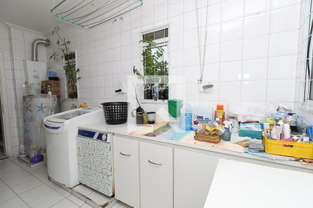 Apartamento para alugar com 374m², 4 quartos e 4 vagas Apartamento para alugar com 374m², 4 quartos e 4 vagasÁrea de Serviço