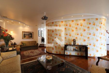Apartamento para alugar com 374m², 4 quartos e 4 vagas Apartamento para alugar com 374m², 4 quartos e 4 vagasSala