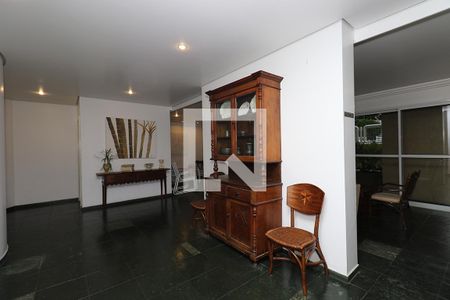 Apartamento para alugar com 374m², 4 quartos e 4 vagas Apartamento para alugar com 374m², 4 quartos e 4 vagasÁrea Comum - Salão de Festas