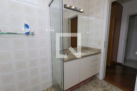 Apartamento para alugar com 374m², 4 quartos e 4 vagas Apartamento para alugar com 374m², 4 quartos e 4 vagasBanheiro da Suíte 2