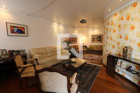 Apartamento para alugar com 374m², 4 quartos e 4 vagas Apartamento para alugar com 374m², 4 quartos e 4 vagasSala