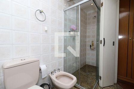 Apartamento para alugar com 374m², 4 quartos e 4 vagas Apartamento para alugar com 374m², 4 quartos e 4 vagasBanheiro da Suíte 1