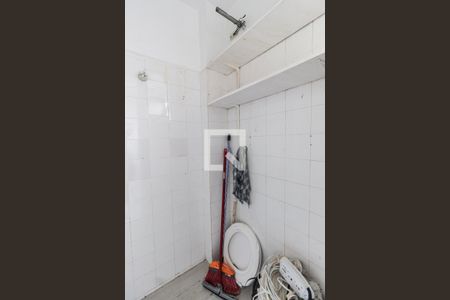 Apartamento à venda com 47m², 1 quarto e sem vaga Apartamento à venda com 47m², 1 quarto e sem vagaBanheiro de serviço