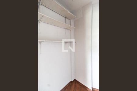 Apartamento à venda com 47m², 1 quarto e sem vaga Apartamento à venda com 47m², 1 quarto e sem vagaCloset