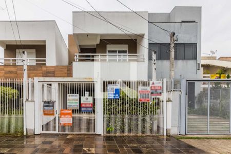 Casa para alugar com 170m², 4 quartos e 1 vagaFachada