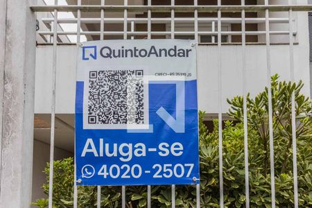 Casa para alugar com 170m², 4 quartos e 1 vagaPlaca