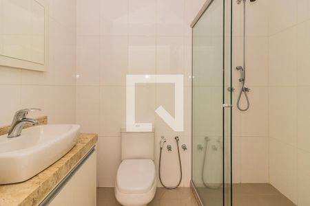 Banheiro da Suite 1 de casa para alugar com 4 quartos, 170m² em Aberta dos Morros, Porto Alegre