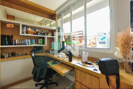 Apartamento à venda com 95m², 2 quartos e 1 vagaEscritório