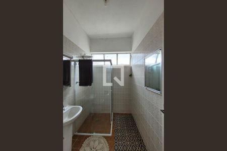 Casa à venda com 180m², 4 quartos e 1 vagaBanheiro casa 2