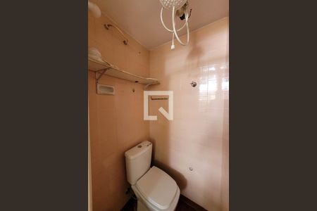 Casa à venda com 180m², 4 quartos e 1 vagaBanheiro de serviço casa 2