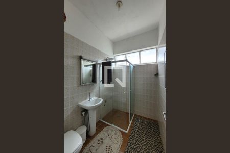 Casa à venda com 180m², 4 quartos e 1 vagaBanheiro casa 2