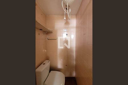 Casa à venda com 180m², 4 quartos e 1 vagaBanheiro de serviço casa 2