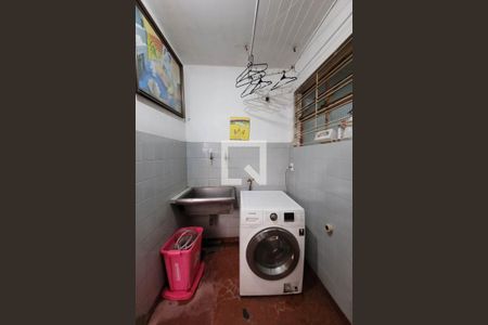 Casa à venda com 180m², 4 quartos e 1 vagaÁrea de Serviço casa 1