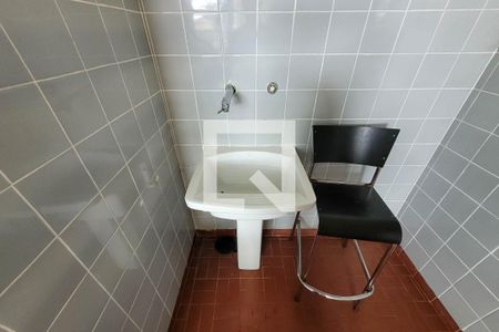 Casa à venda com 180m², 4 quartos e 1 vagaÁrea de Serviço casa 2