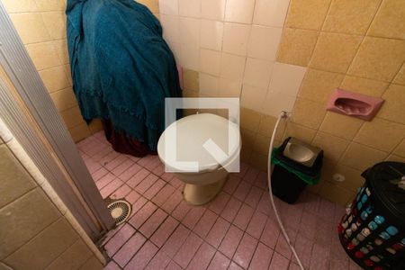 Casa à venda com 250m², 4 quartos e 2 vagasBanheiro 2