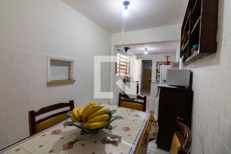 Casa à venda com 250m², 4 quartos e 2 vagasCozinha 1 