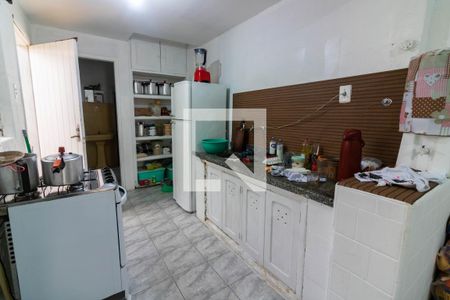 Casa à venda com 250m², 4 quartos e 2 vagasCozinha 1 