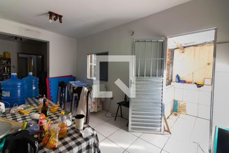 Casa à venda com 250m², 4 quartos e 2 vagasCozinha 2 