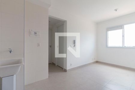 Sala/Cozinha de apartamento para alugar com 2 quartos, 40m² em Vila Nova Curuçá, São Paulo