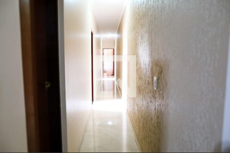 corredor de casa à venda com 3 quartos, 220m² em Parque Novo Oratório, Santo André